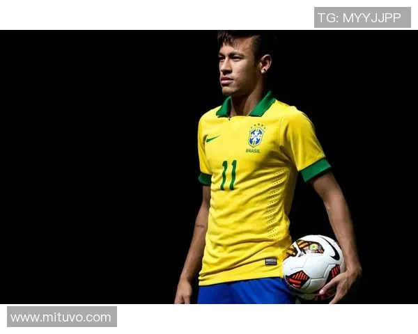 马丁内斯的传奇之路：从草根球员到世界足球巨星的成长历程