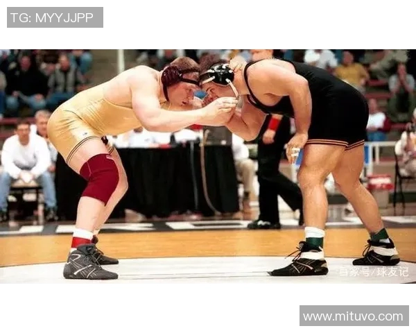 李根的篮球之路：从青涩少年到职业球员的奋斗与成长