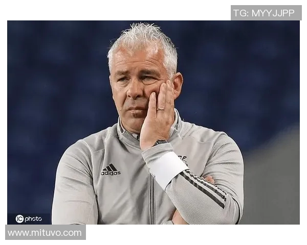 科斯塔的足球之路：从青涩少年到顶级射手的传奇旅程